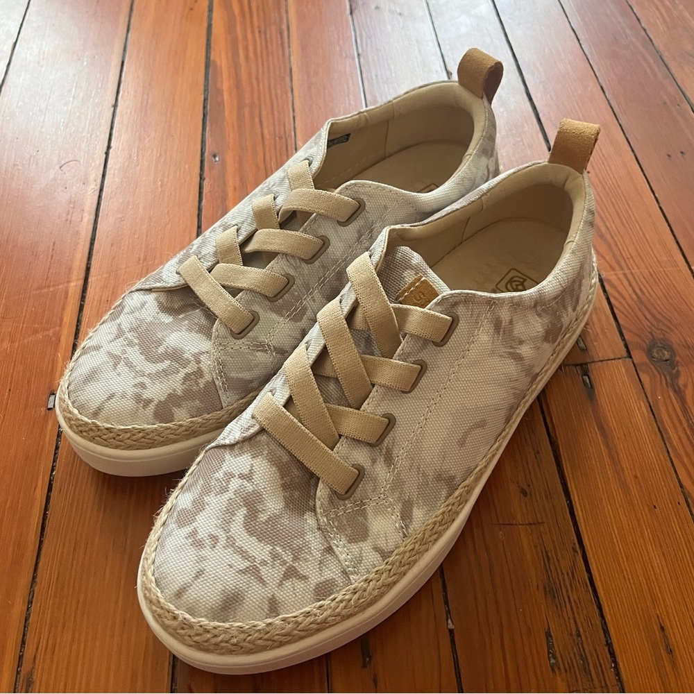 Spenco Orthotic Gored Lace Slip-On Sneaker Malibu 21 Tie Dye Putty size 8.5